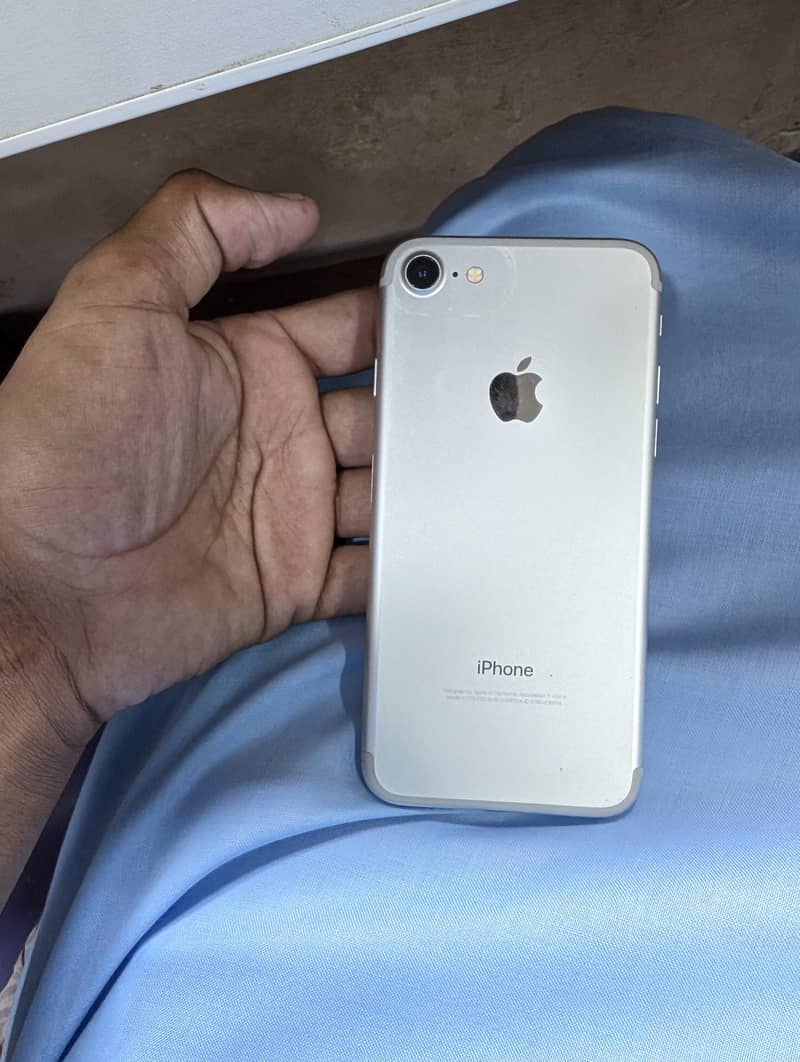 Apple iPhone 7 6