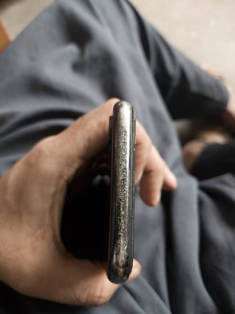 Apple iPhone X 1