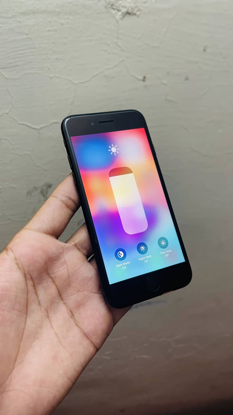 iPhone SE 3rd generation 5
