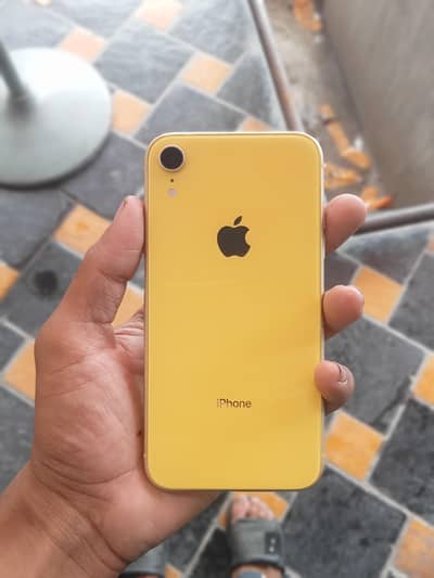 Apple iPhone XR