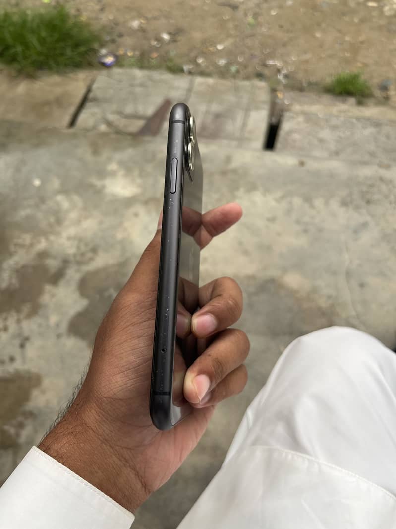 Apple iPhone 11 1