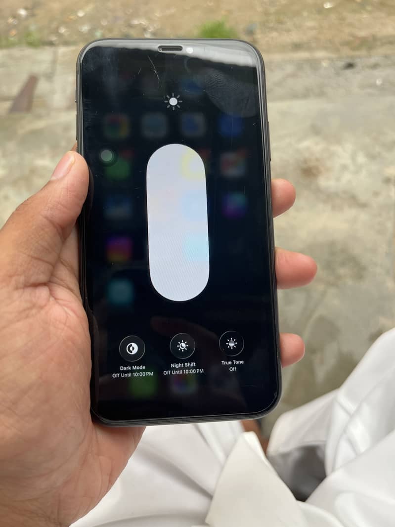 Apple iPhone 11 3
