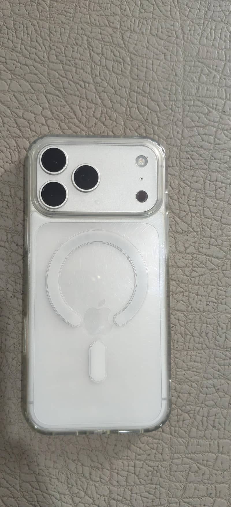 iphone 17 pro max 5
