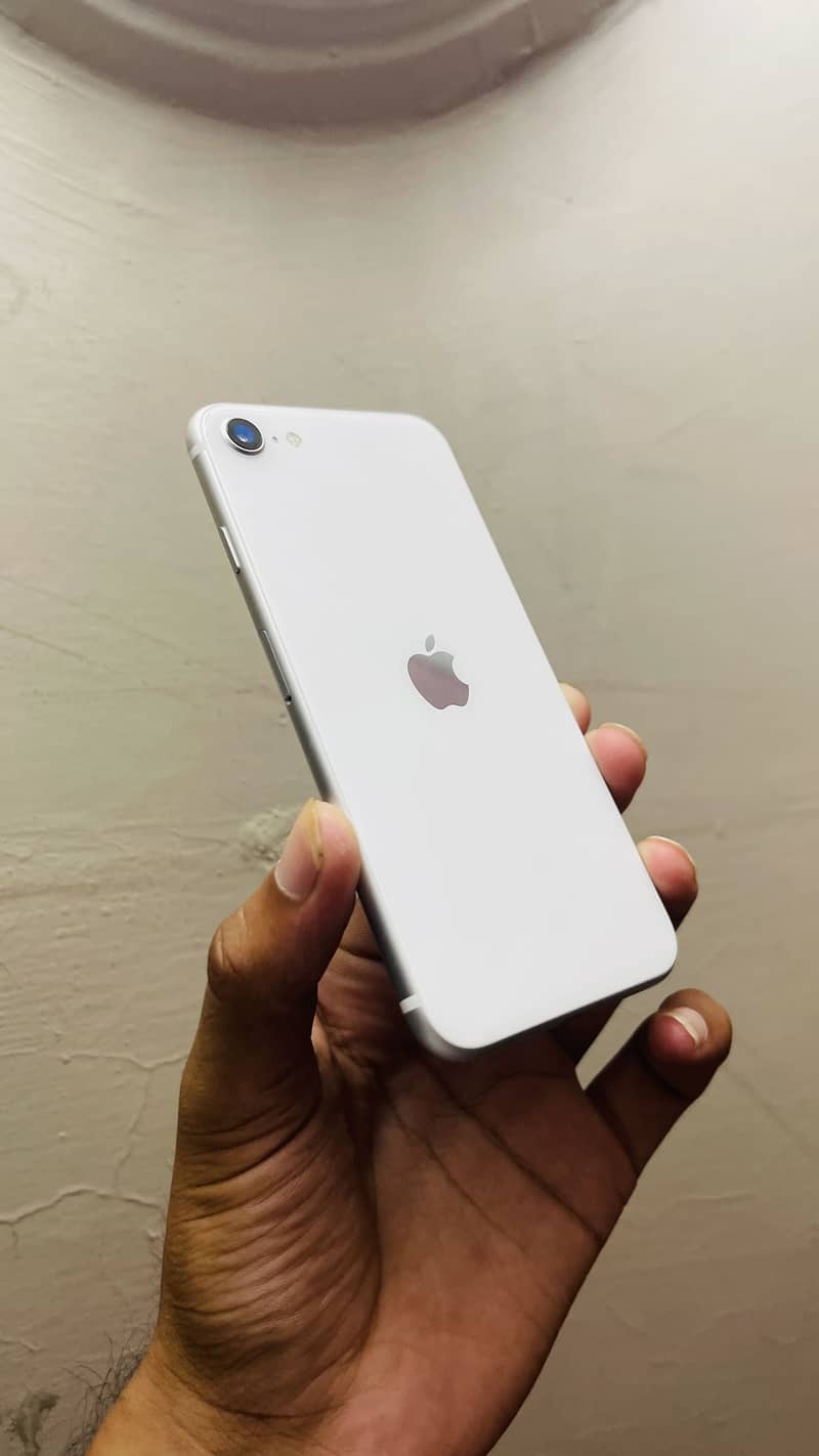 iPhone SE 2nd generation 8