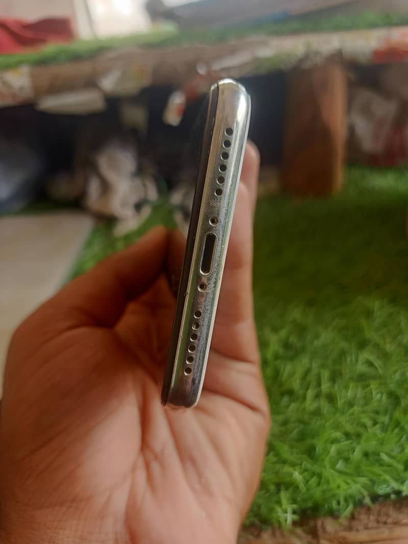 Apple iPhone X 1