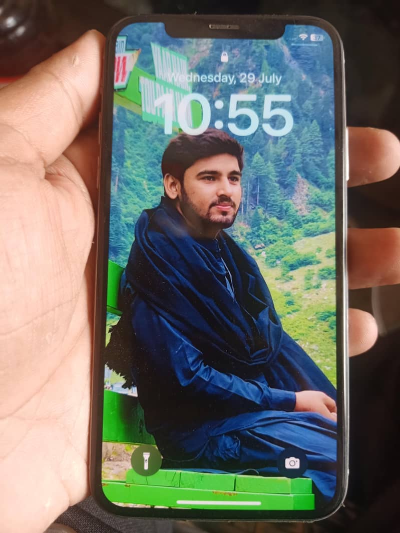 Apple iPhone X 3