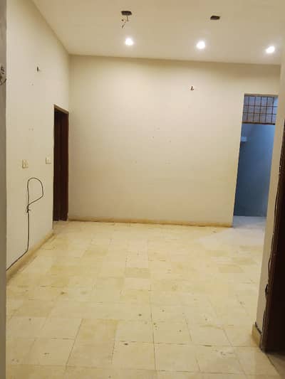 two bed dd portion for rent in johar