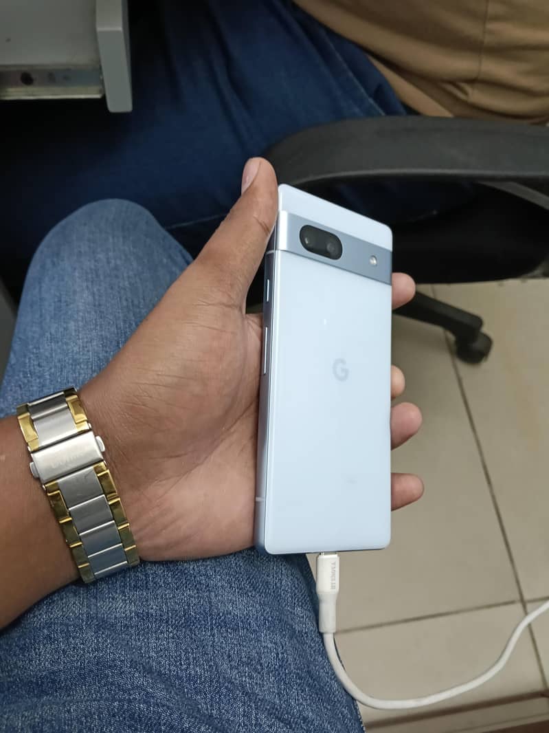 Google Pixel 7a 1