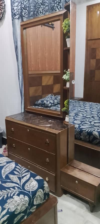furniture bed 2 side table with dresssing table