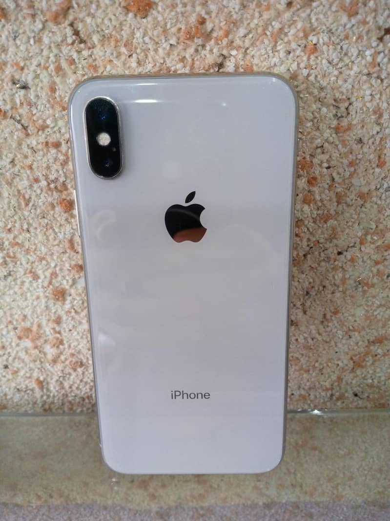 Apple iPhone X 3