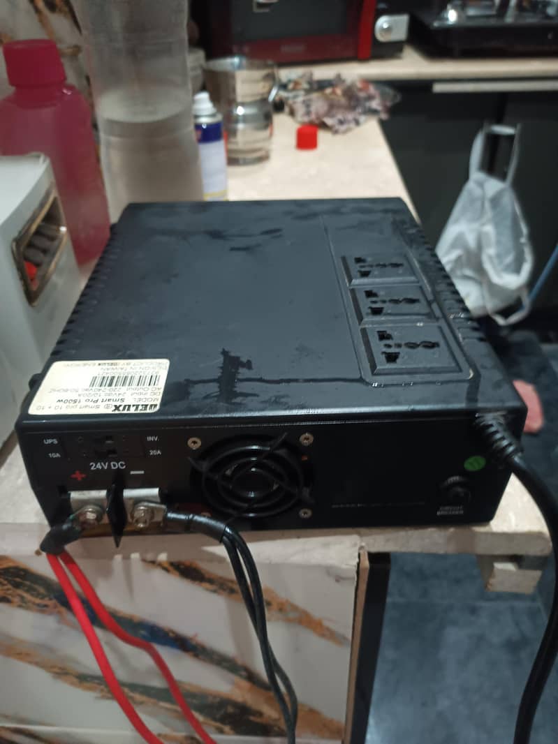 Two batteries Ups 2