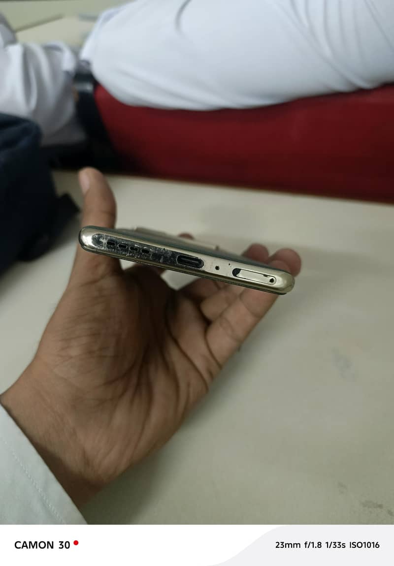 Infinix Note 40 Pro 3