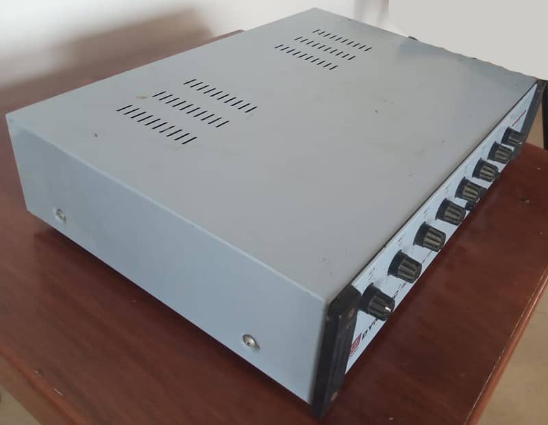 amplifier 4