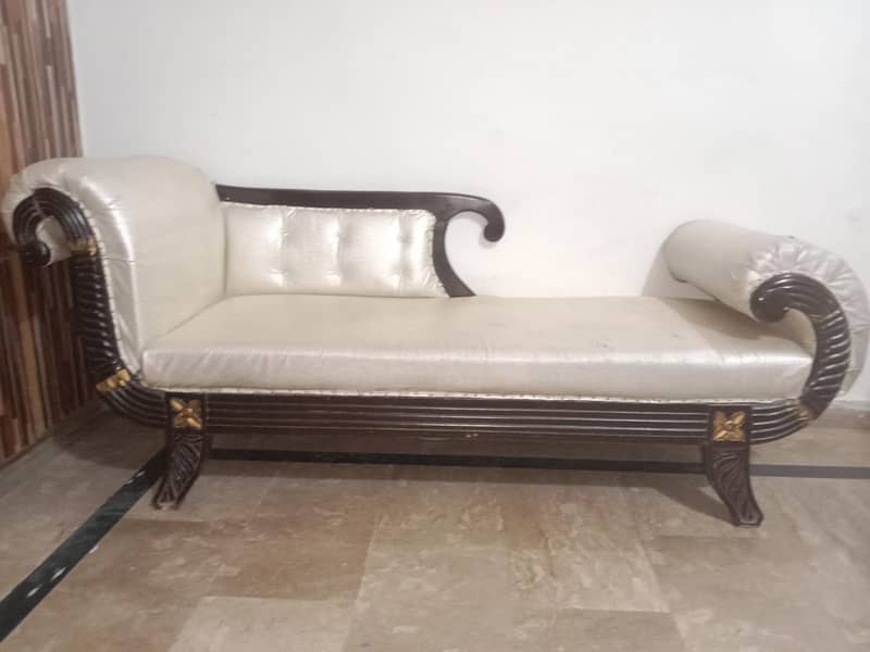 dewan good condition 4