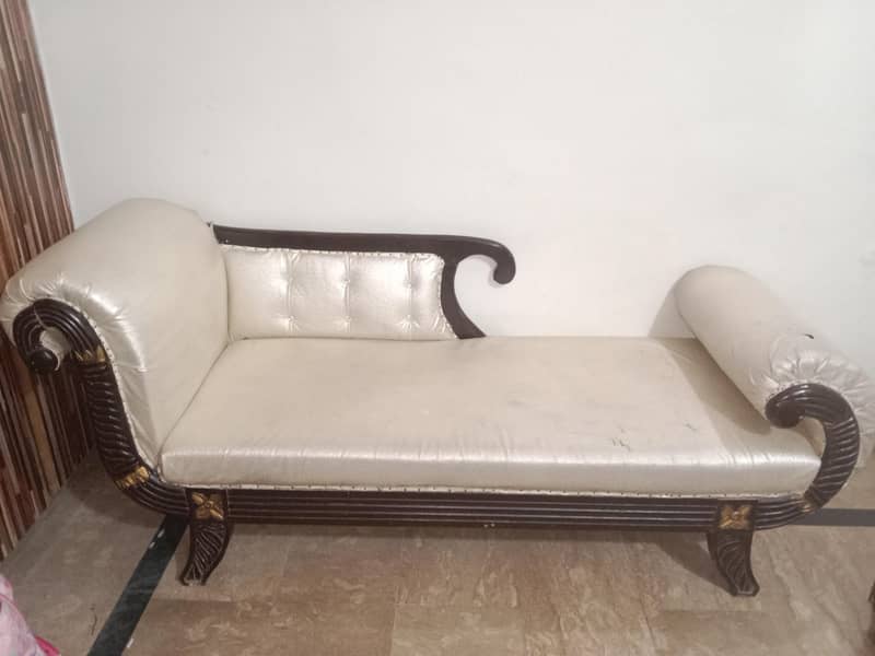 dewan good condition 5
