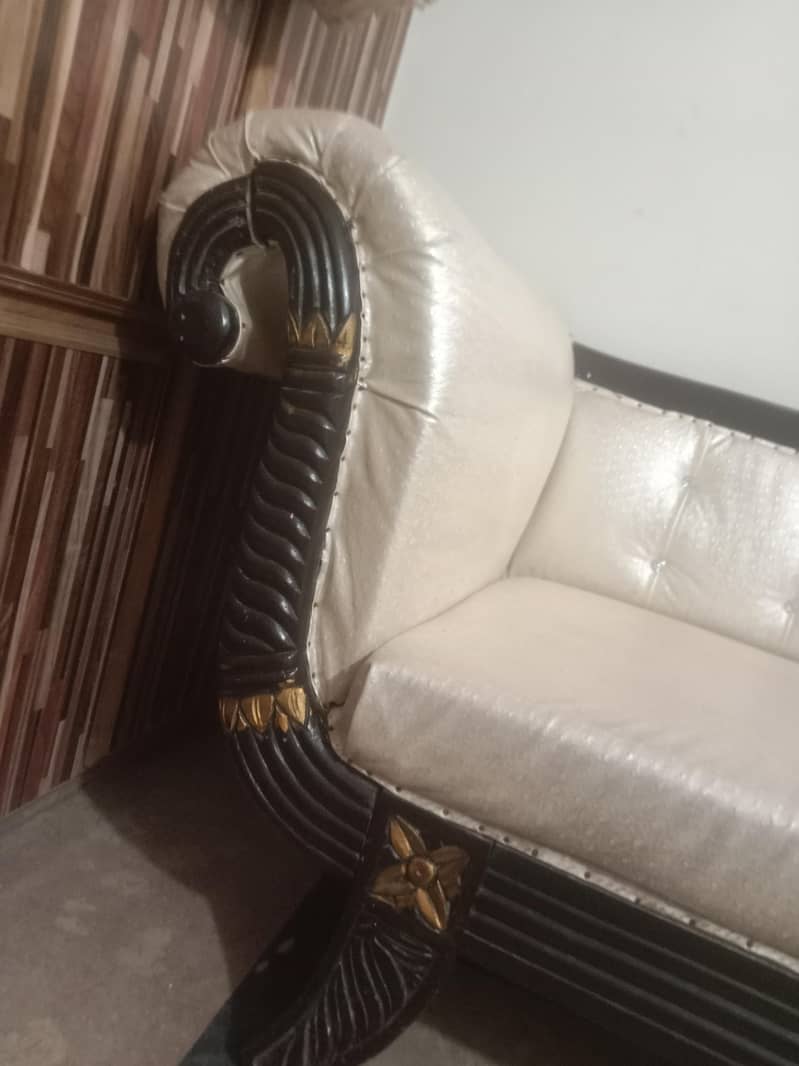 dewan good condition 7