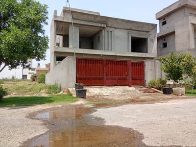 1 Kanal Owner Builder Triple Storey House For Sale Hot Location Near DHA 9 Prism