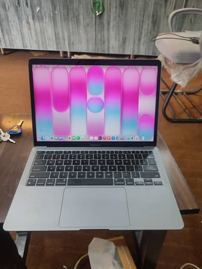 MacBook Air M1 2020 – 13" | 8GB RAM | 256GB SSD | Touch ID