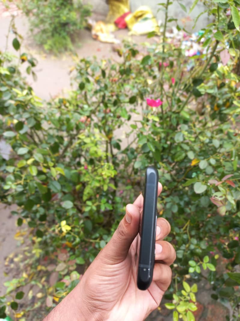 One Plus 10 Pro 5