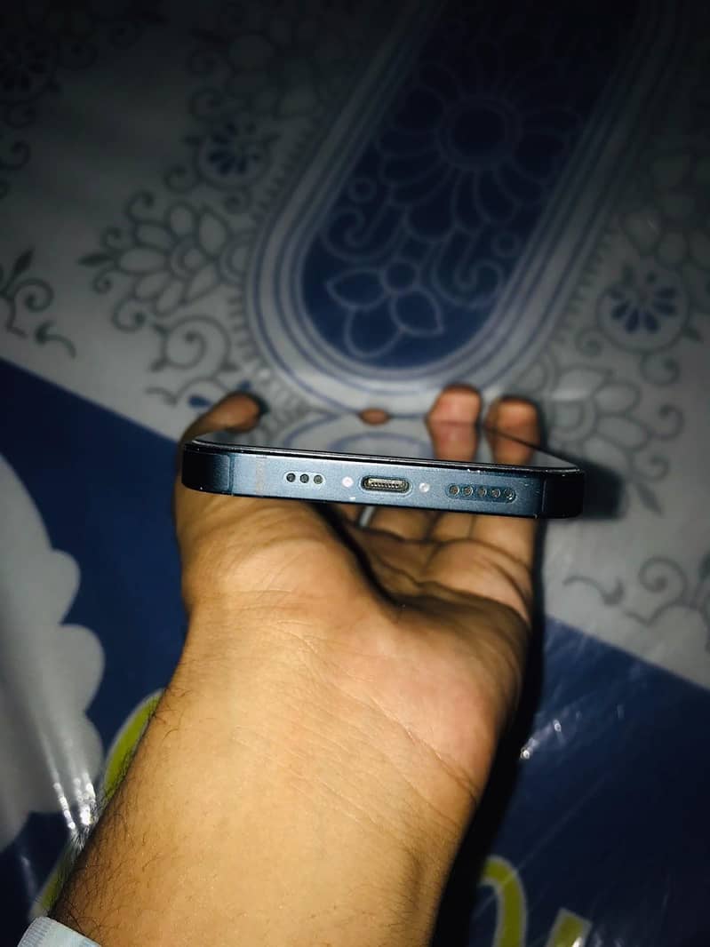 Apple iPhone 14 1