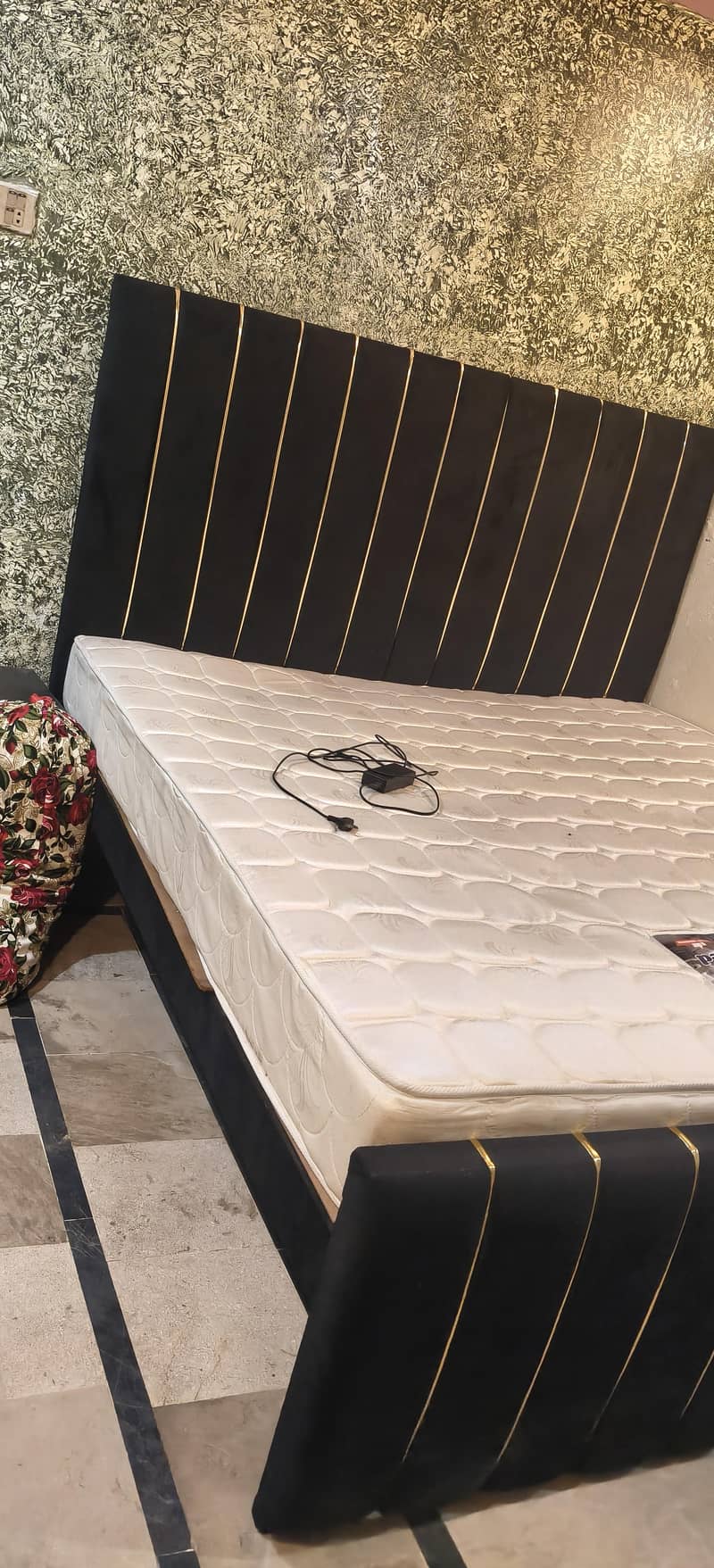 king size bed 3