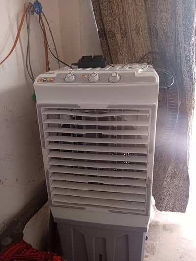 ac. dc cooler