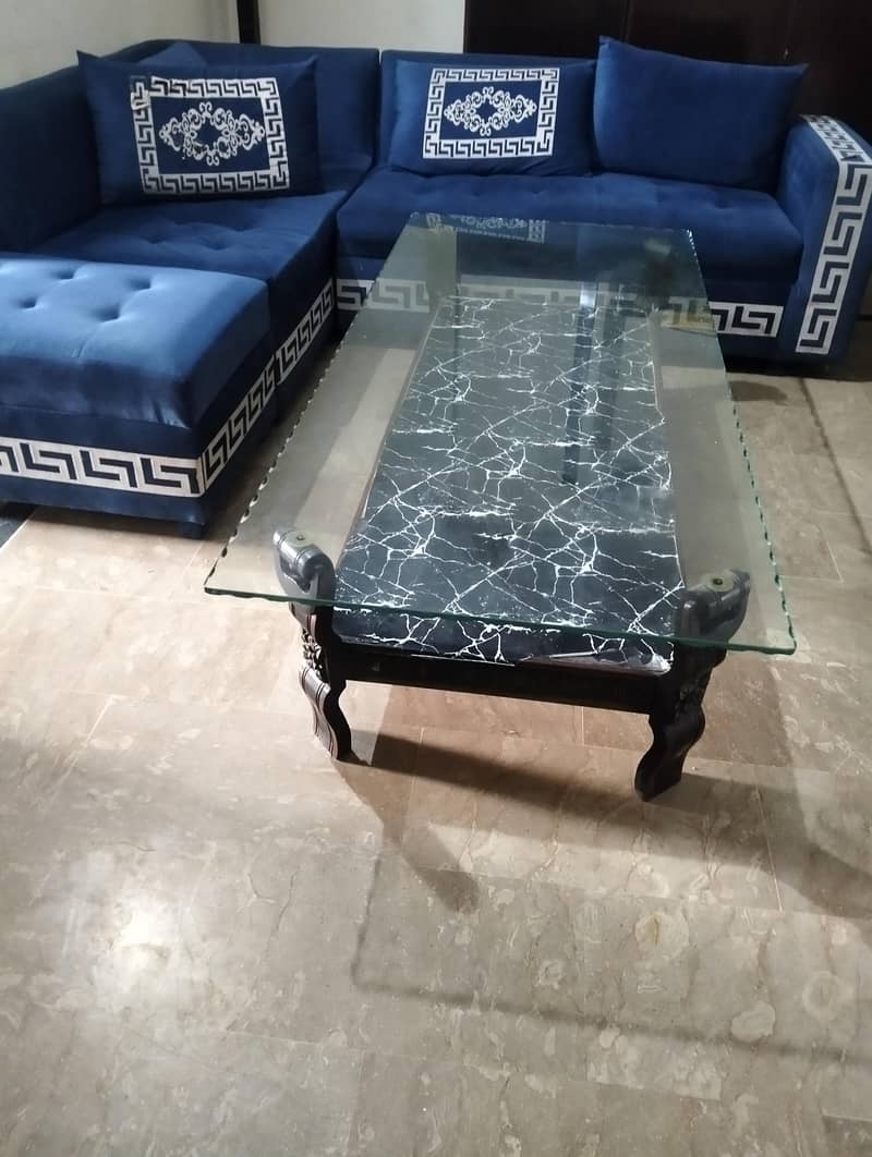 Table / Center Table 2