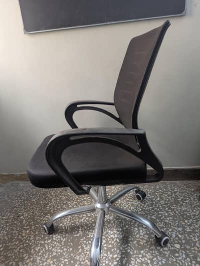 office chair in good condition is for sale