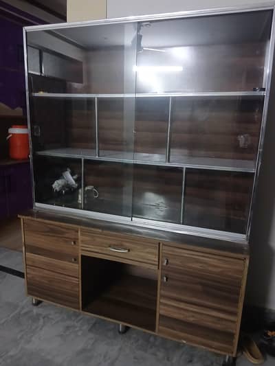 show کیس for sale