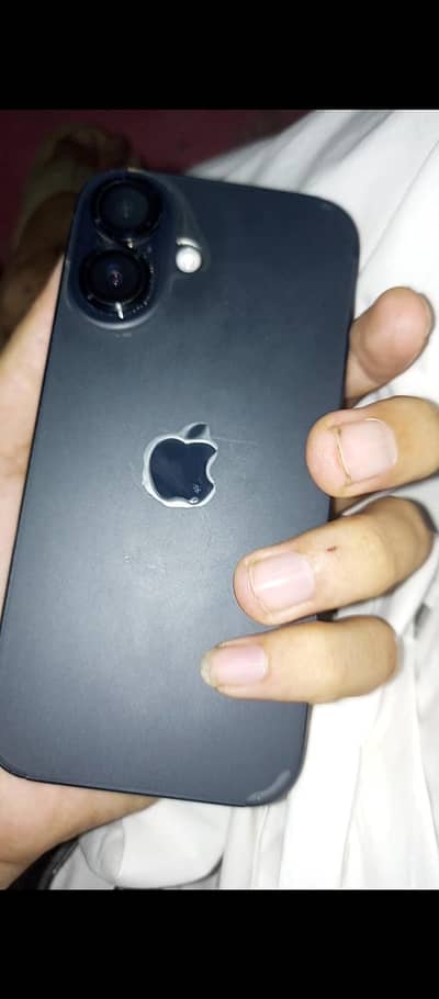 Apple iPhone 16