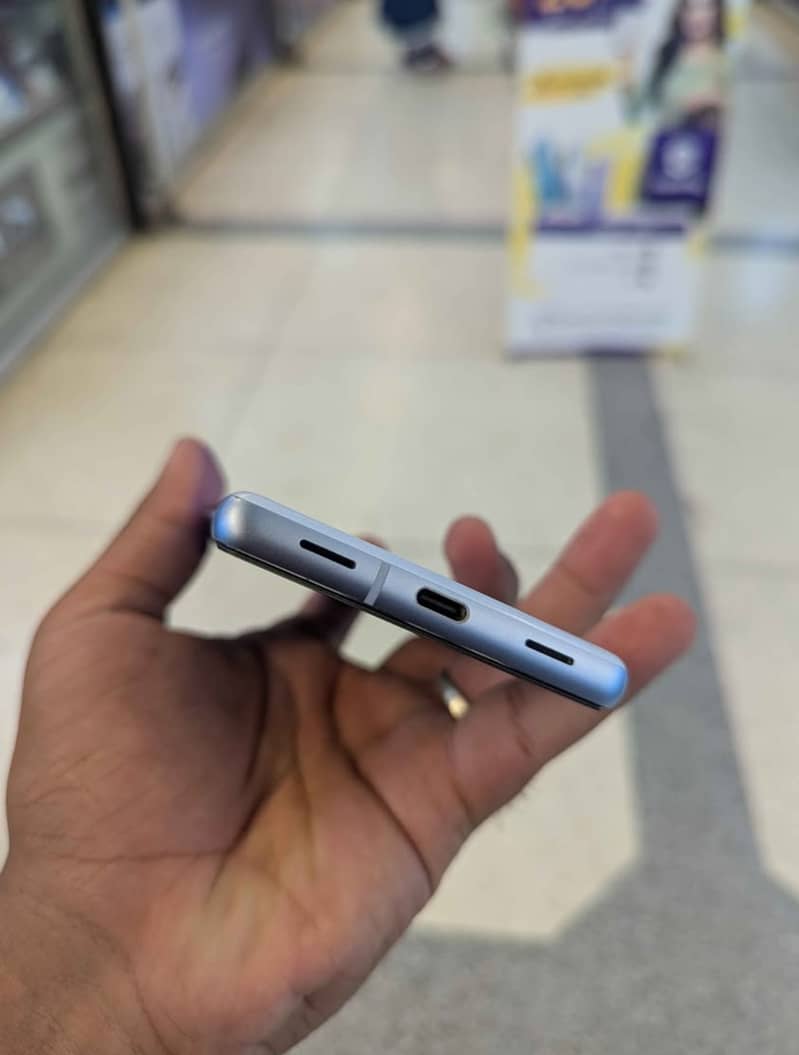 Google Pixel 7a 2