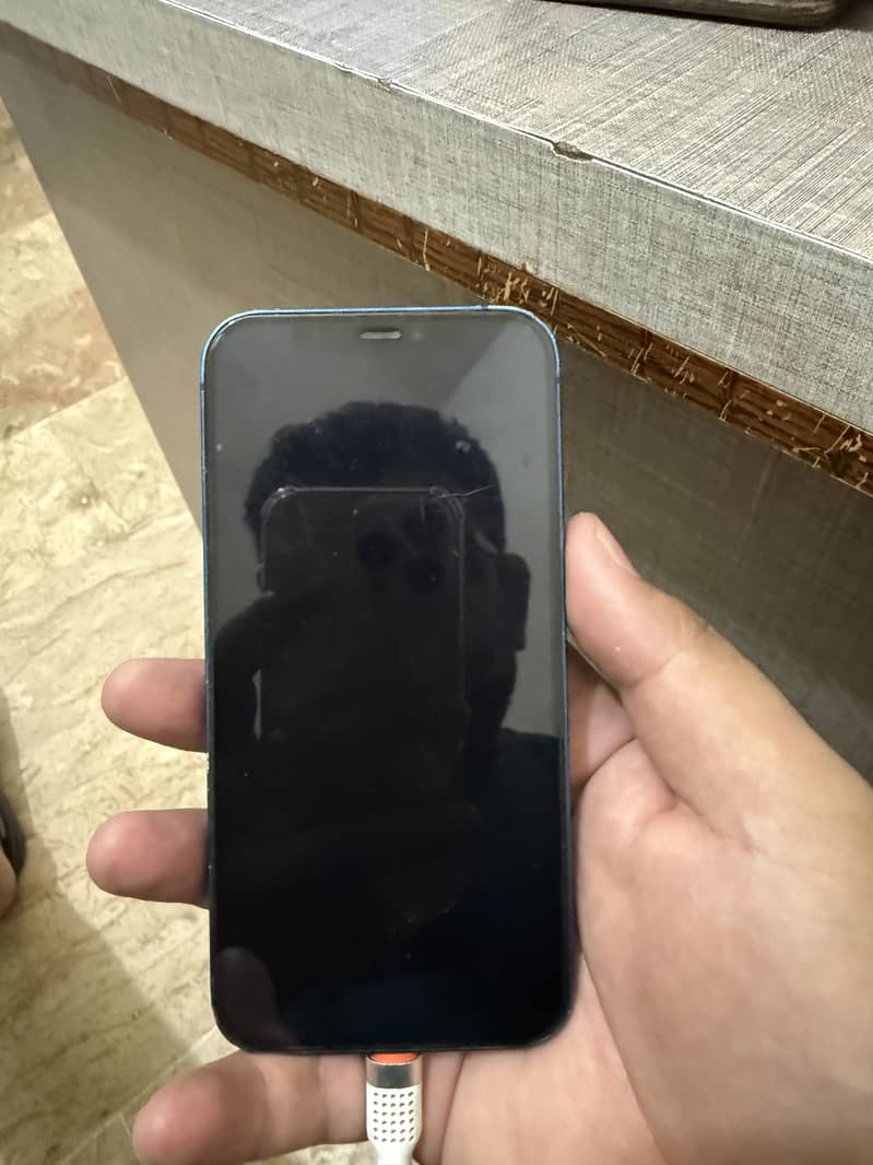 Apple iPhone 12 7