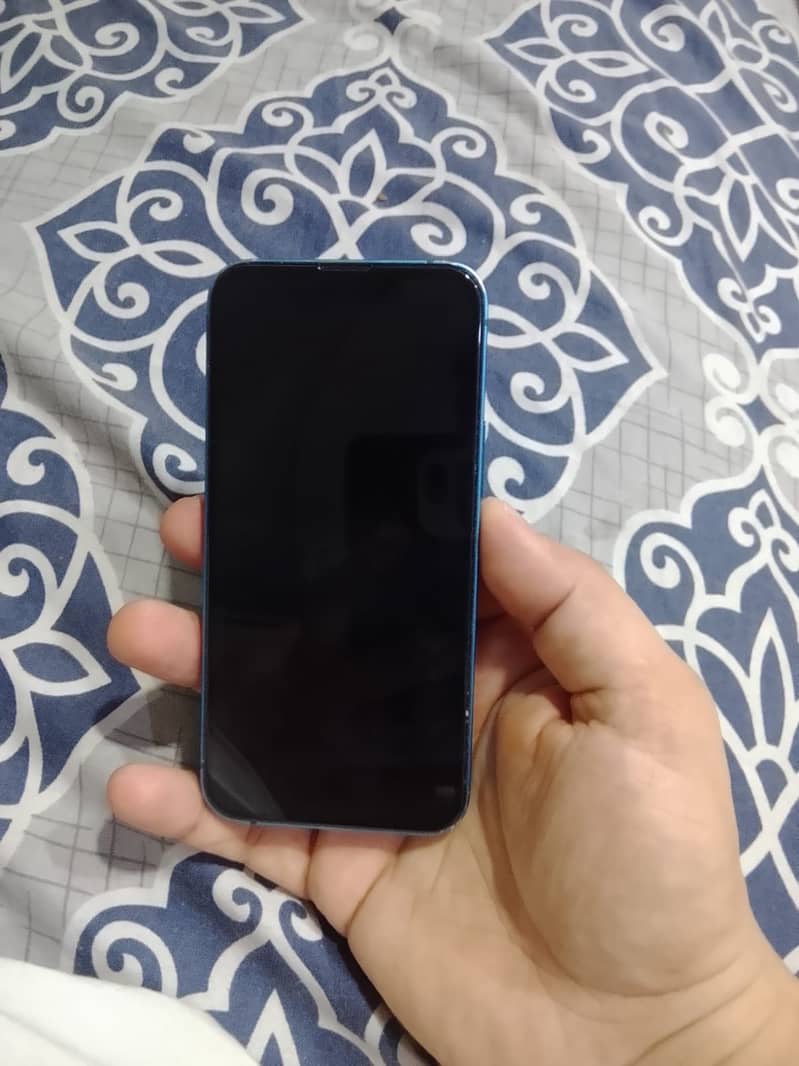 Apple iPhone 13 mini 2
