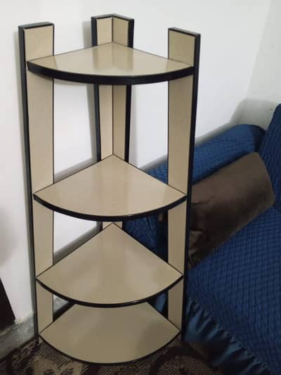 corner Bookshelf available for sale in Rawalpindi