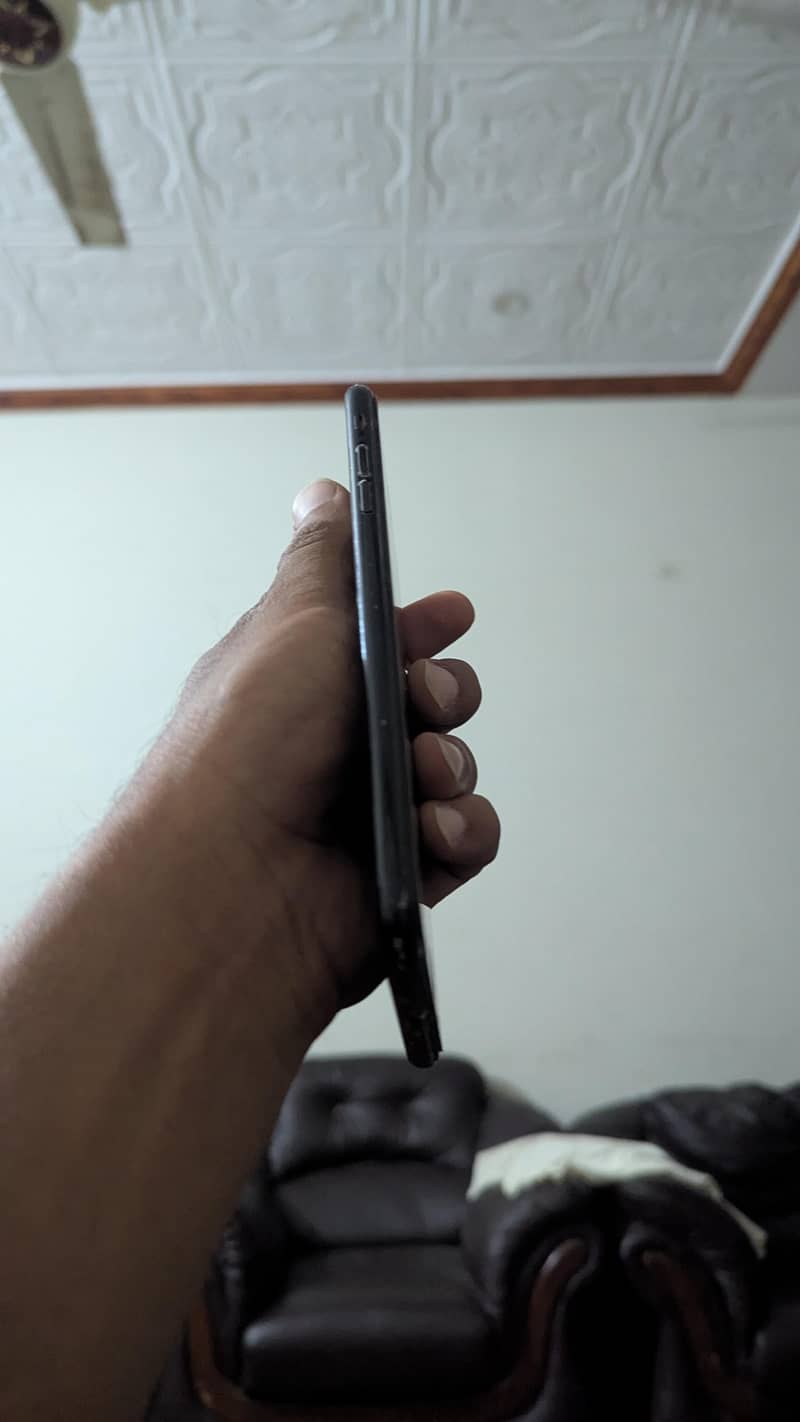Apple iPhone 7 Plus 1