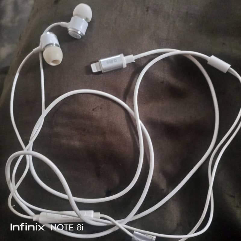 Apple 5