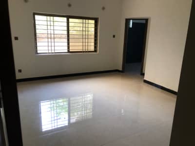 Ideal location solid construction