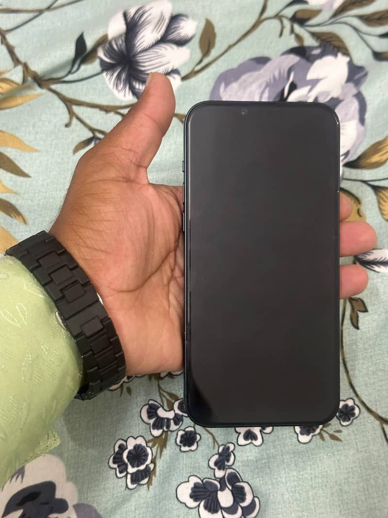 Apple iPhone 14 plus 4