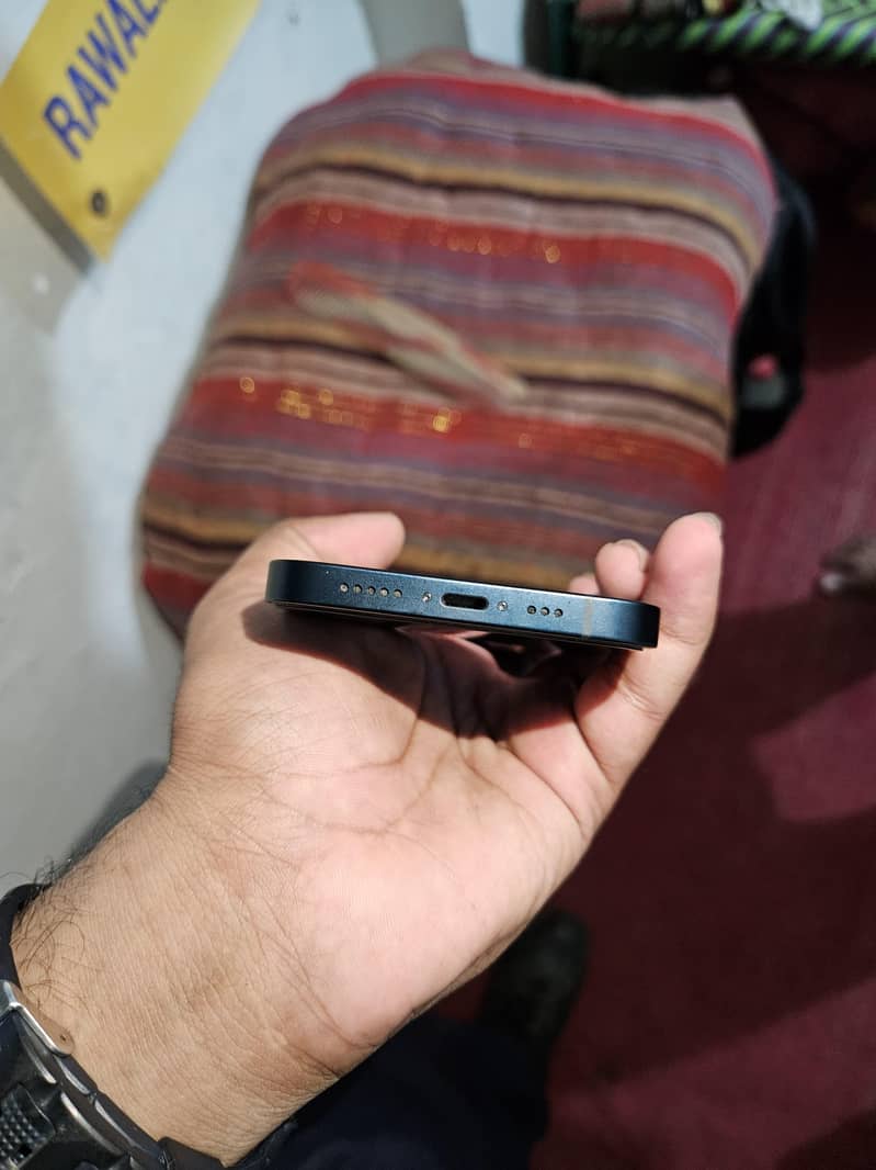 Apple iPhone 13 Pro Max 6