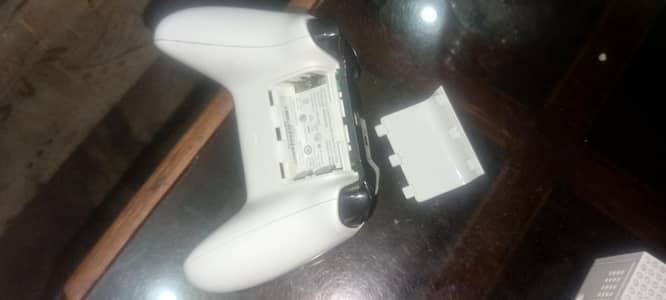 10 by  10 condition only three months used