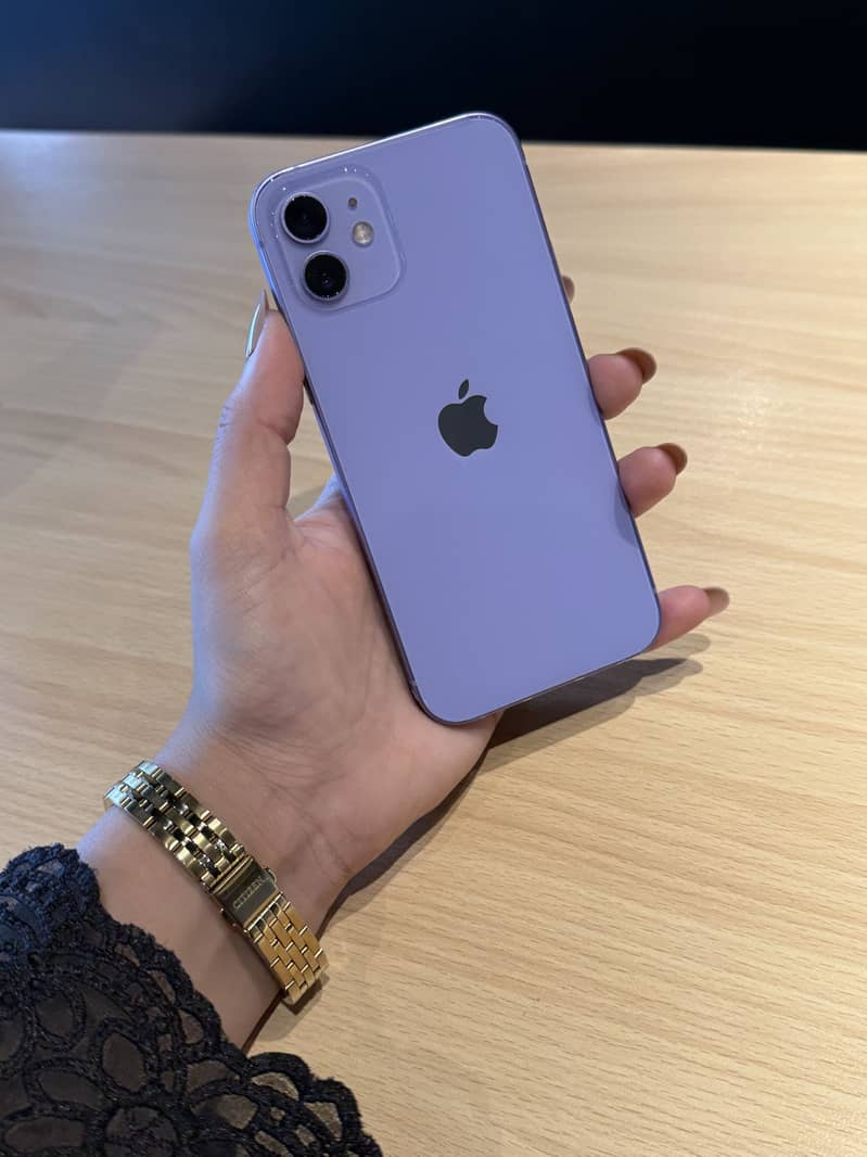 Apple iPhone 12 0