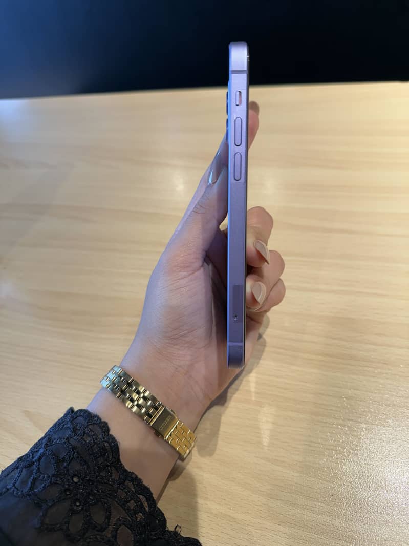 Apple iPhone 12 2