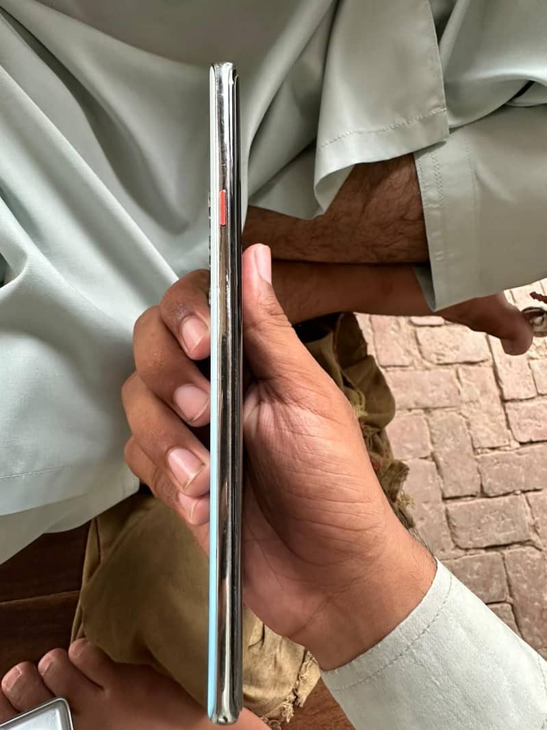 Tecno CAMON 40 Pro 3