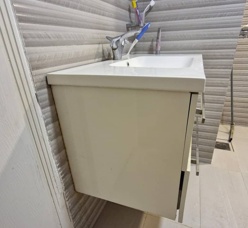 white vanity 2