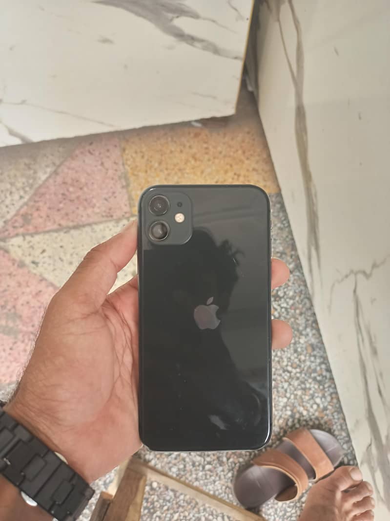 Apple iPhone 11 0