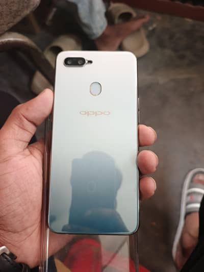 OPPO F9