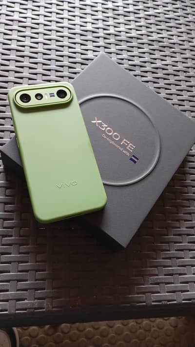 VIVO X300 FE