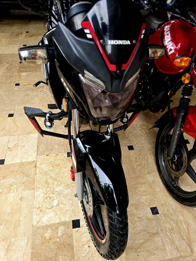 CB 150f 16