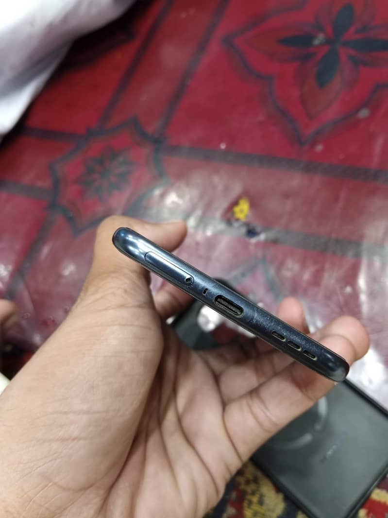 Tecno CAMON 40 Pro 4
