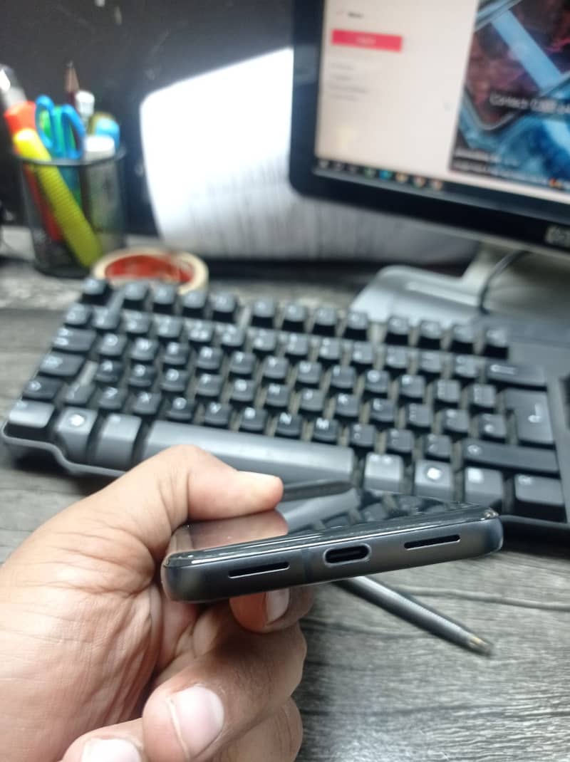 Google Pixel 8 3